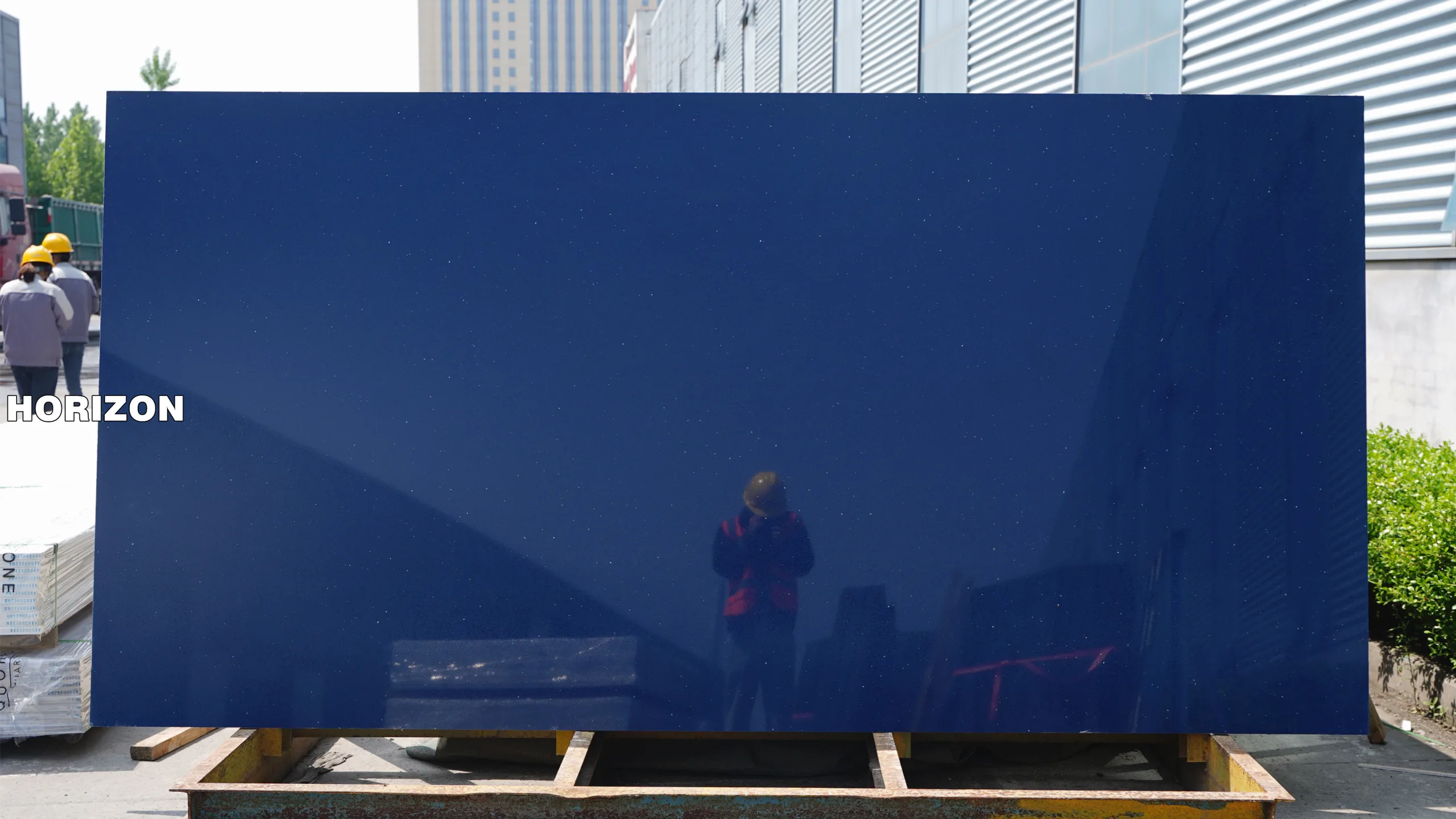 DIAMOND BLUE (SPARKLE BLUE) 0330 BEST QUARTZ STONE SLABS - HORIZON QUARTZ