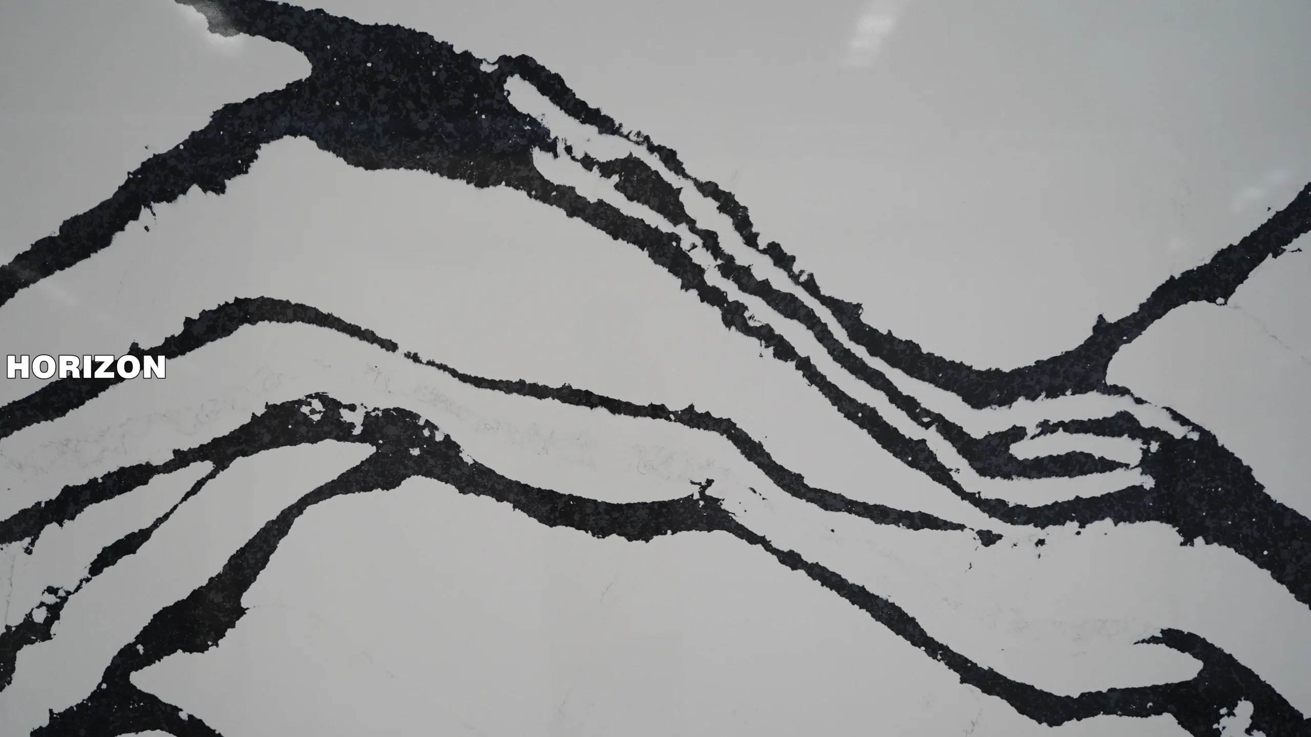QUARTZ CALACATTA 1008-3 CLOSE UP BEST QUARTZ STONE SLAB - HORIZON QUARTZ