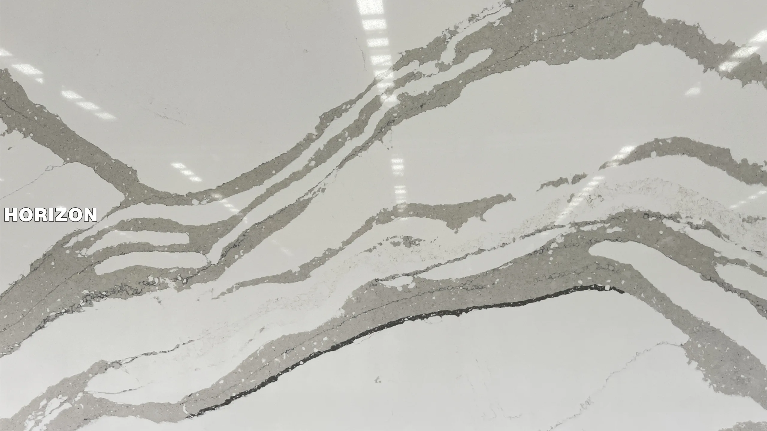 QUARTZ CALACATTA 1008 CLOSE UP BEST QUARTZ STONE SLAB - HORIZON QUARTZ