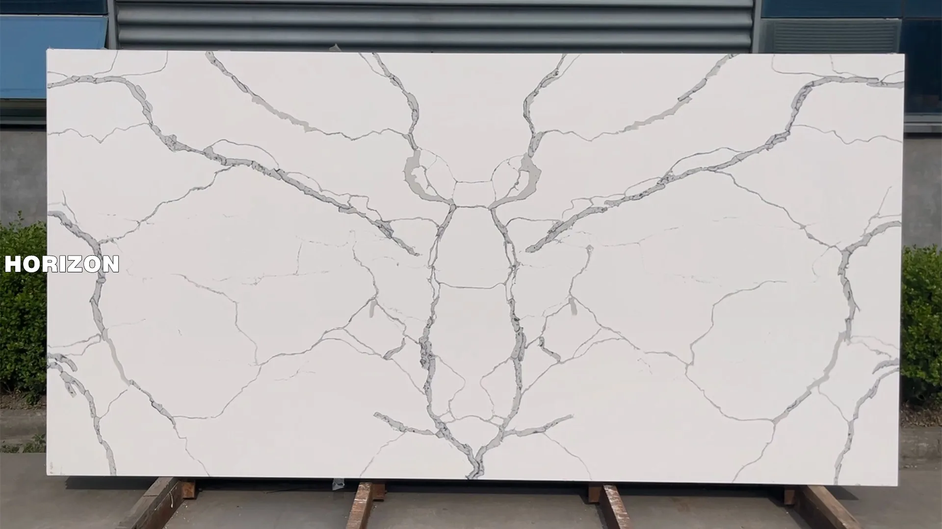 QUARTZ CALACATTA 1012 BUTTERFLY BEST QUARTZ STONE SLAB - HORIZON QUARTZ