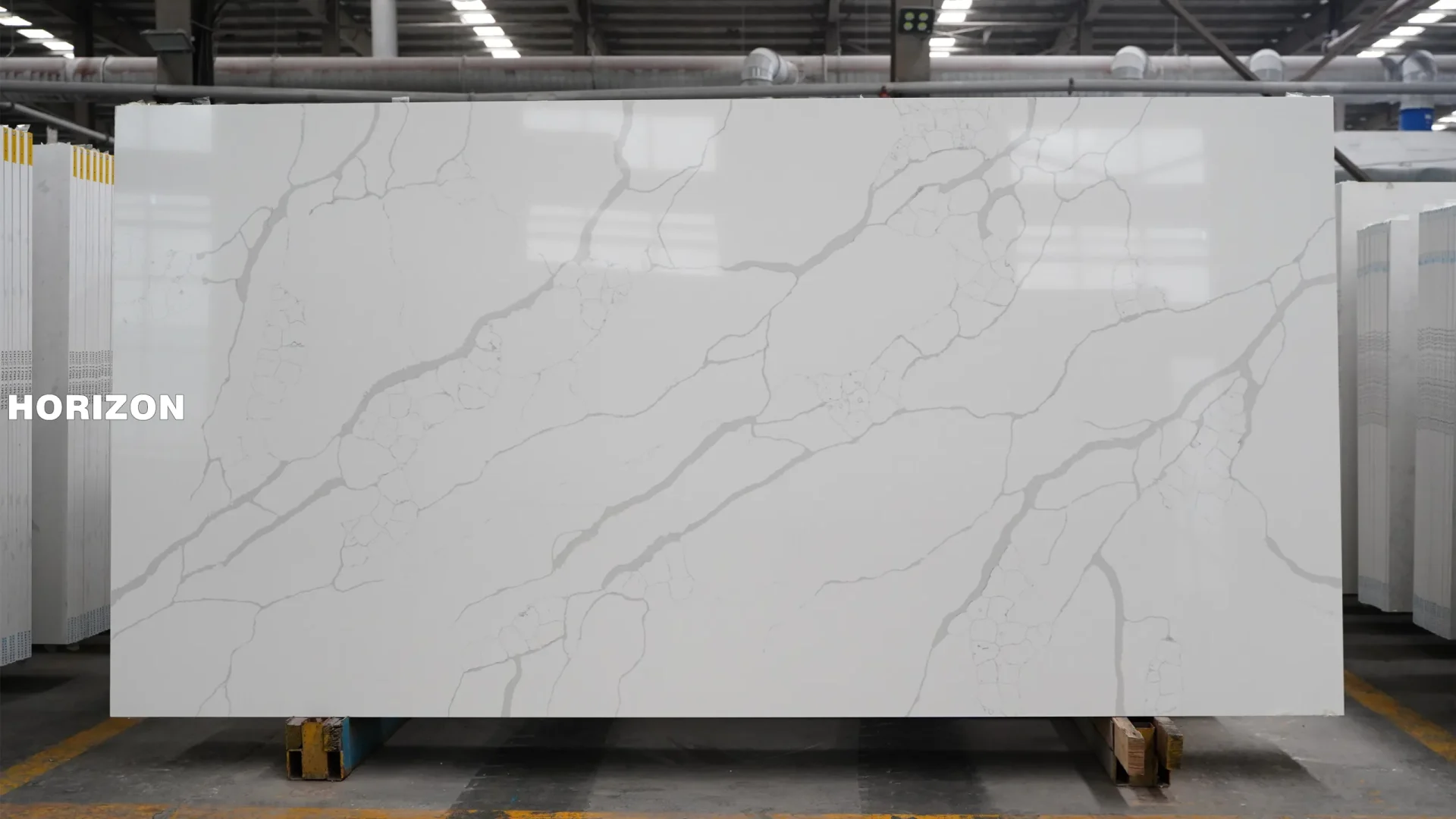 QUARTZ CALACATTA 1025 BEST QUARTZ STONE SLAB - HORIZON QUARTZ