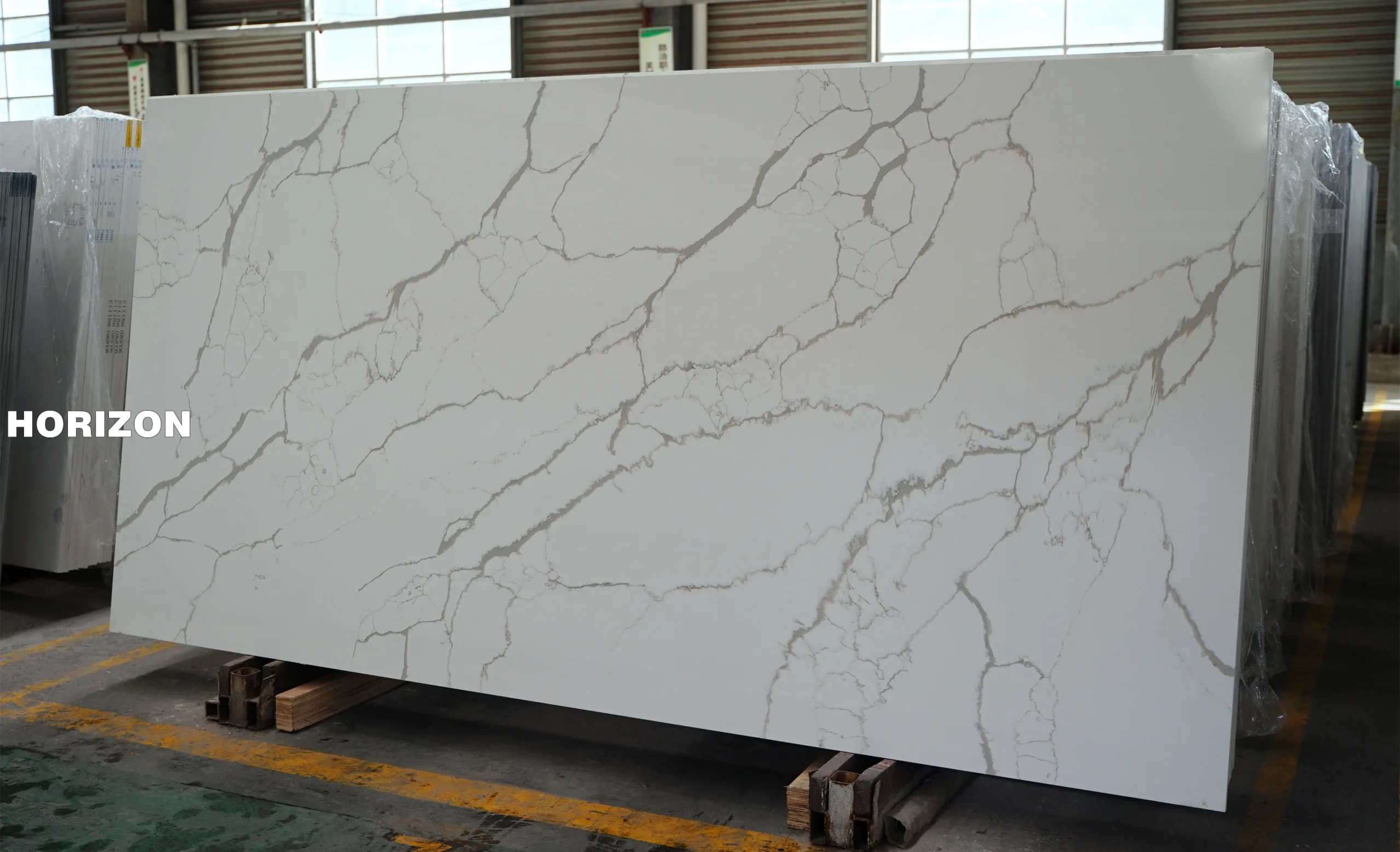 QUARTZ CALACATTA 1103 BEST QUARTZ STONE SLABS - HORIZON QUARTZ