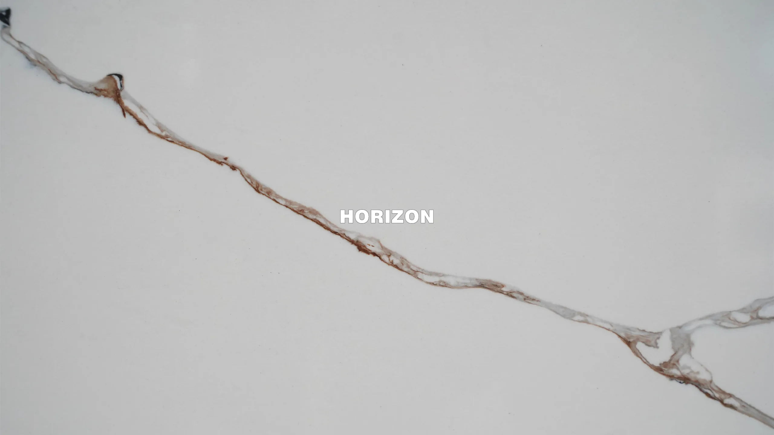 QUARTZ CALACATTA 1127 CLOSE UP 1 BEST QUARTZ STONE SLAB - HORIZON QUARTZ
