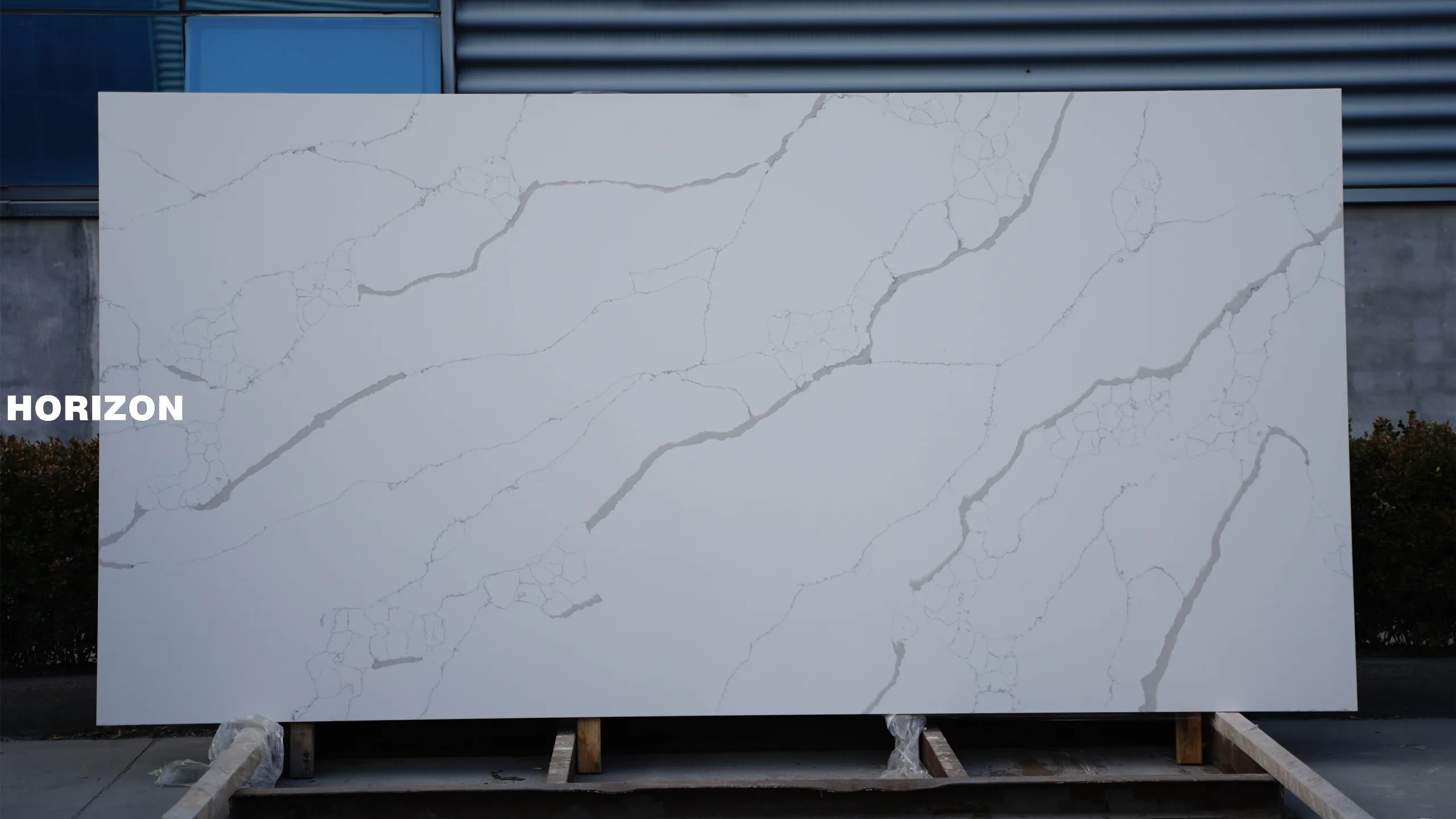 QUARTZ CALACATTA 6016 BEST QUARTZ STONE SLAB - HORIZON QUARTZ