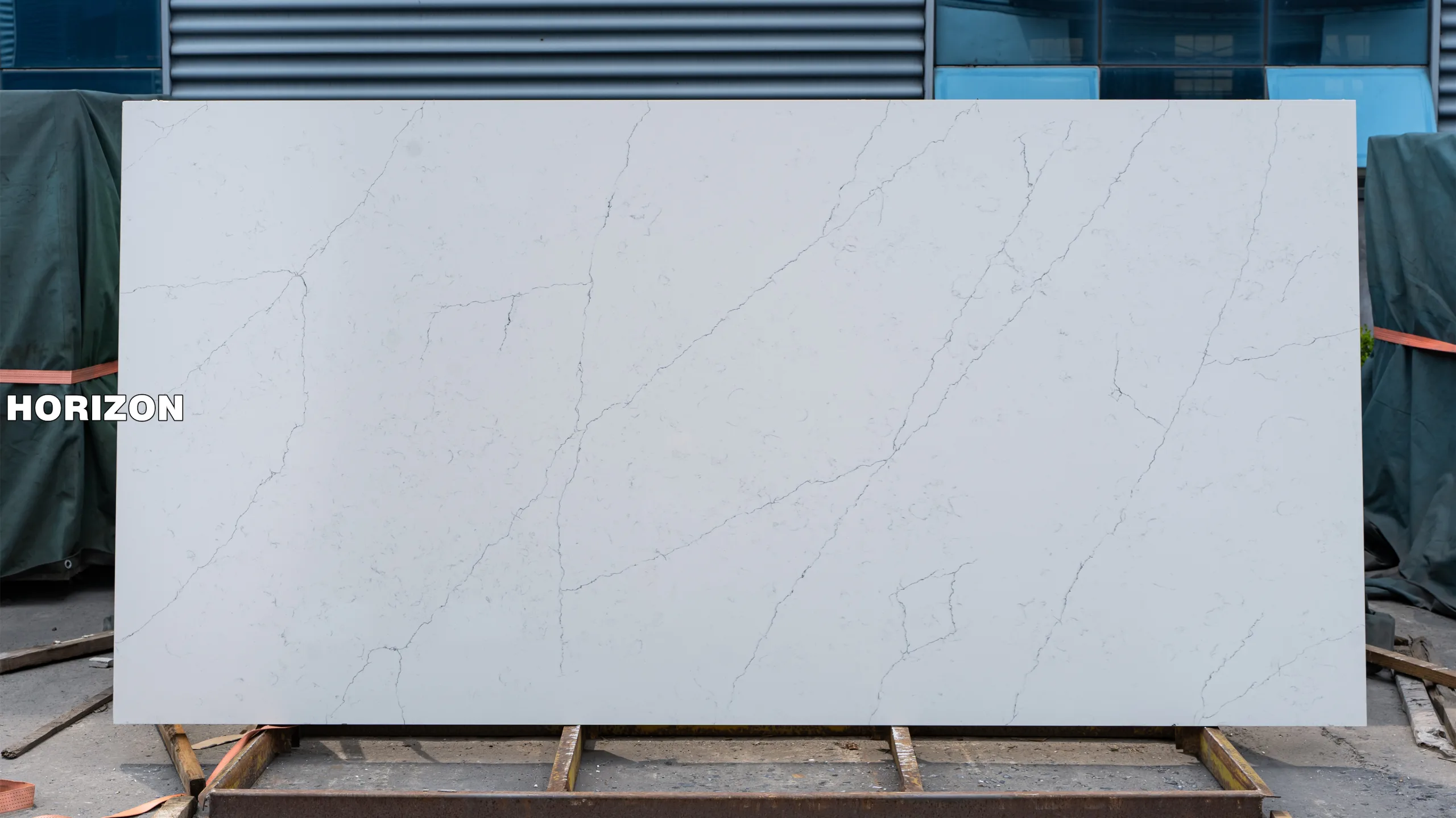 QUARTZ CALACATTA 6017 BEST QUARTZ STONE SLAB - HORIZON QUARTZ