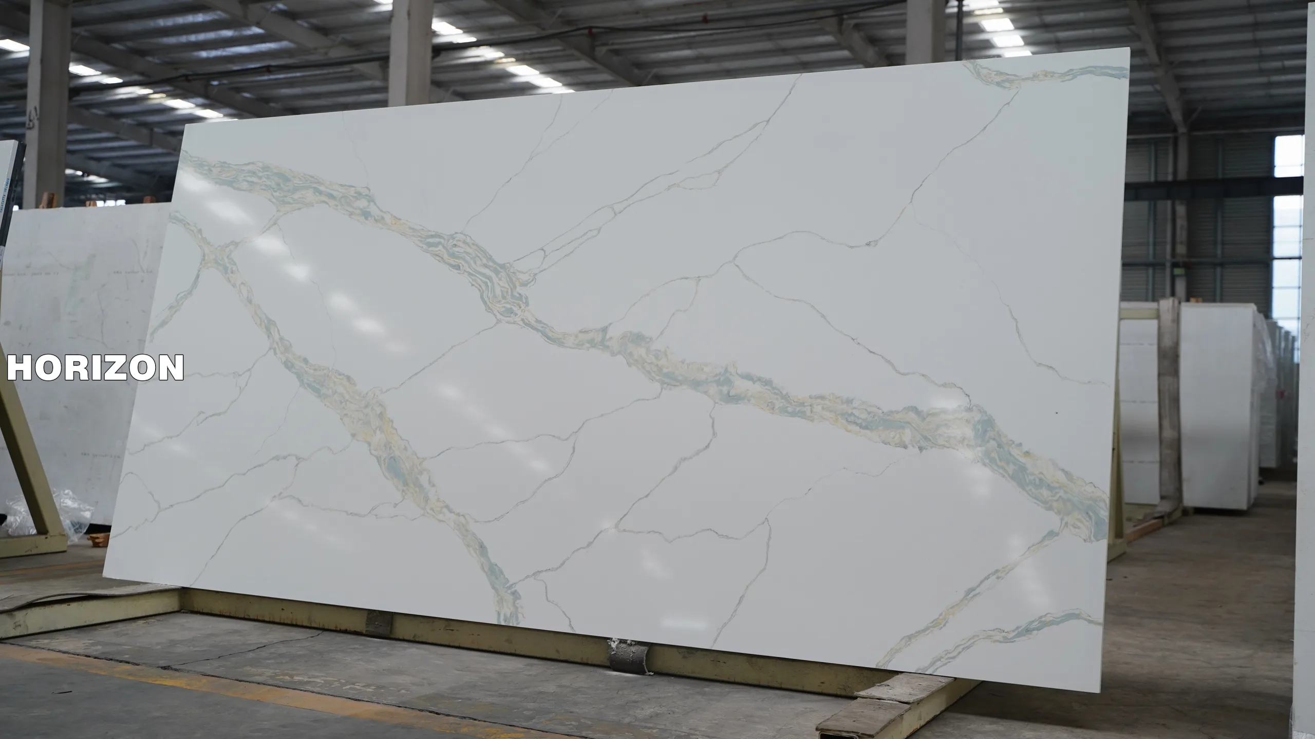 QUARTZ CALACATTA 9015 BEST QUARTZ STONE SLABS - HORIZON QUARTZ
