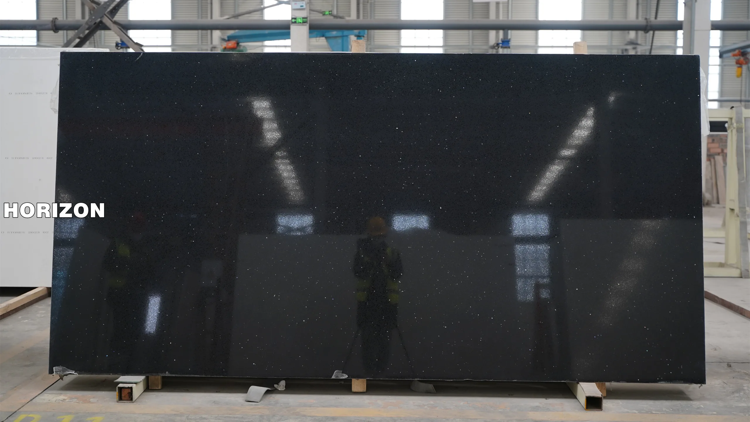SPARKLE BLACK 2017 BEST QUARTZ STONE SLAB 1 - HORIZON QUARTZ