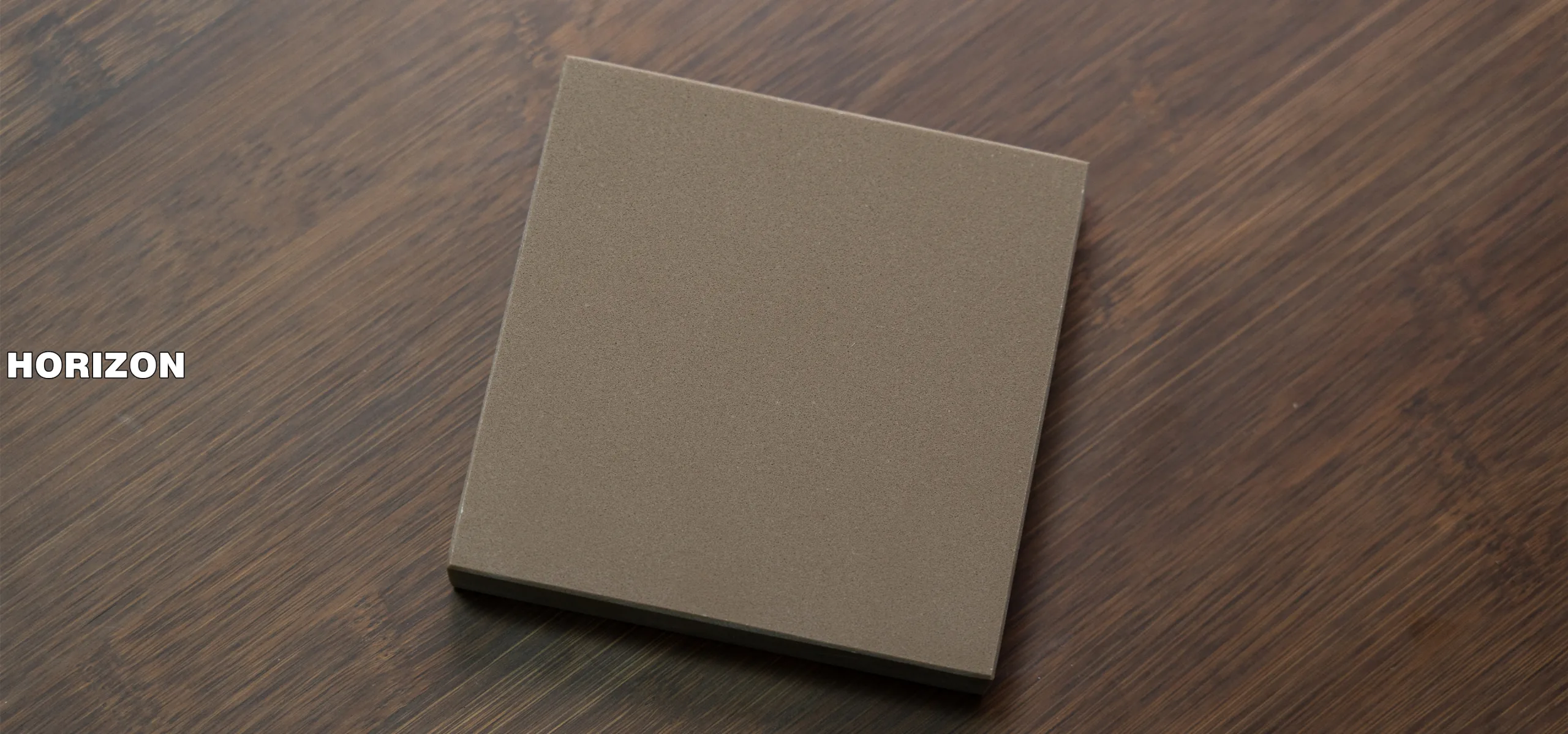 PURE DARK BAIGE ES1007 CLOSE UP 1 BEST QUARTZ STONE SLAB - HORIZON QUARTZ