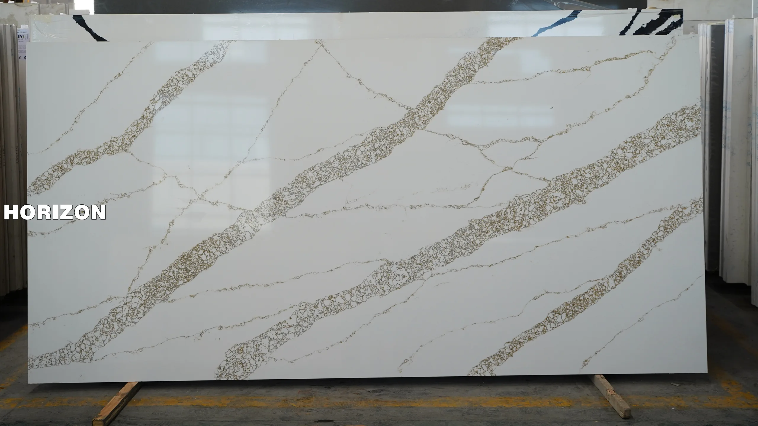 QUARTZ CALACATTA CY102 BEST QUARTZ STONE SLAB - HORIZON QUARTZ