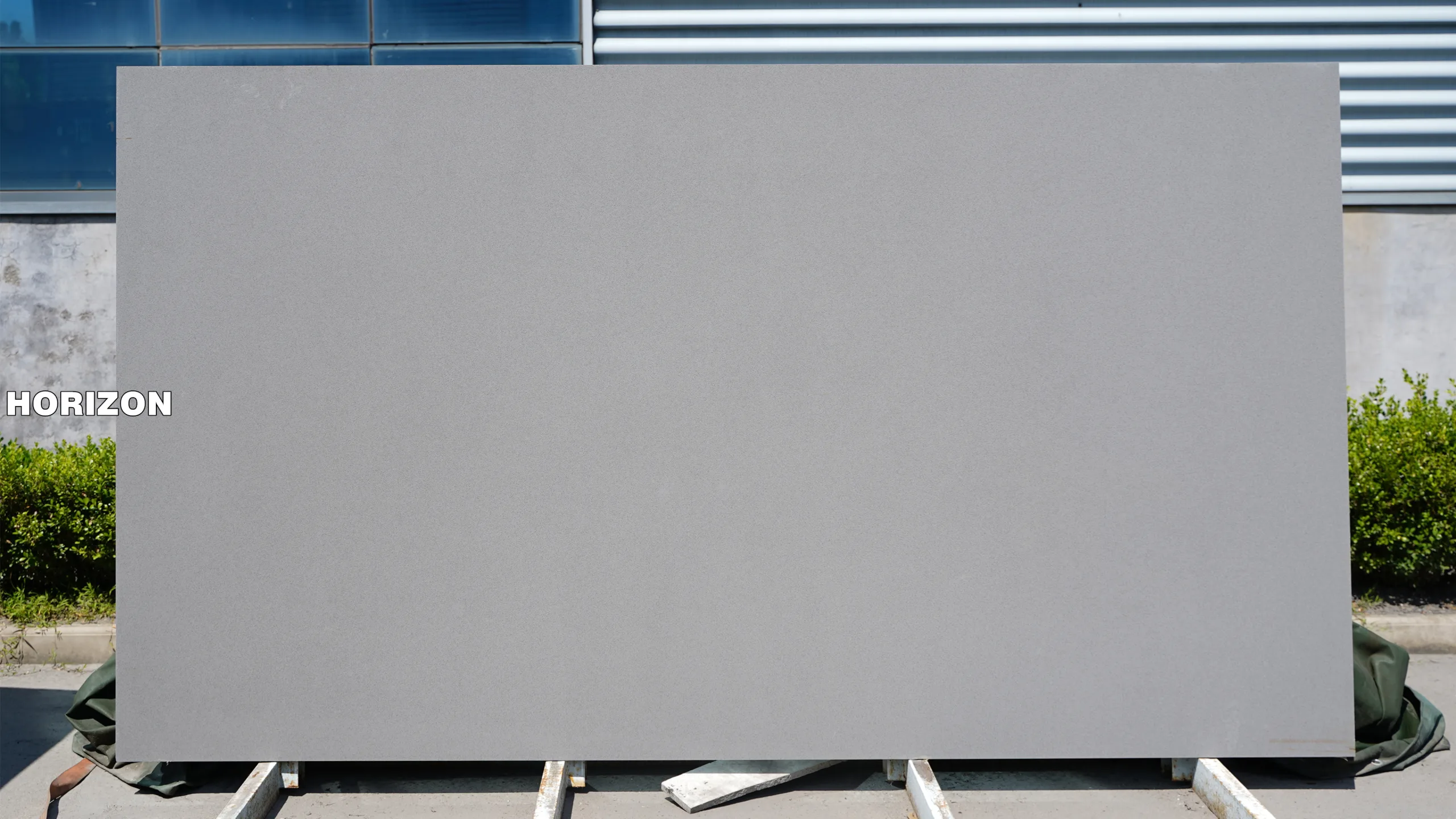 SMALL GRAIN SLATE GREY BEST QUARTZ STONE SLAB - HORIZON QUARTZ