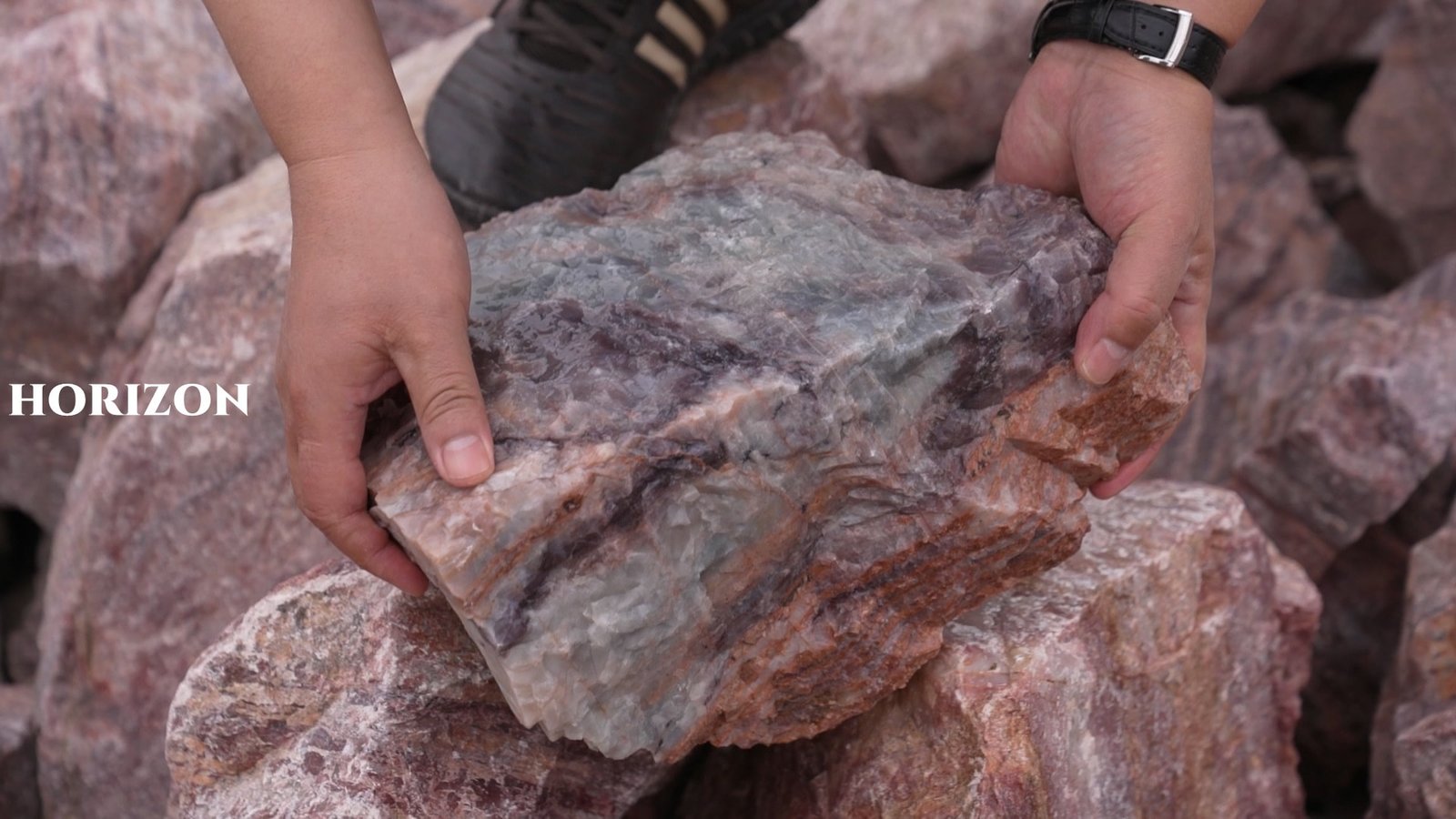 Quartz Jade Rock 7 Horizon Quartz